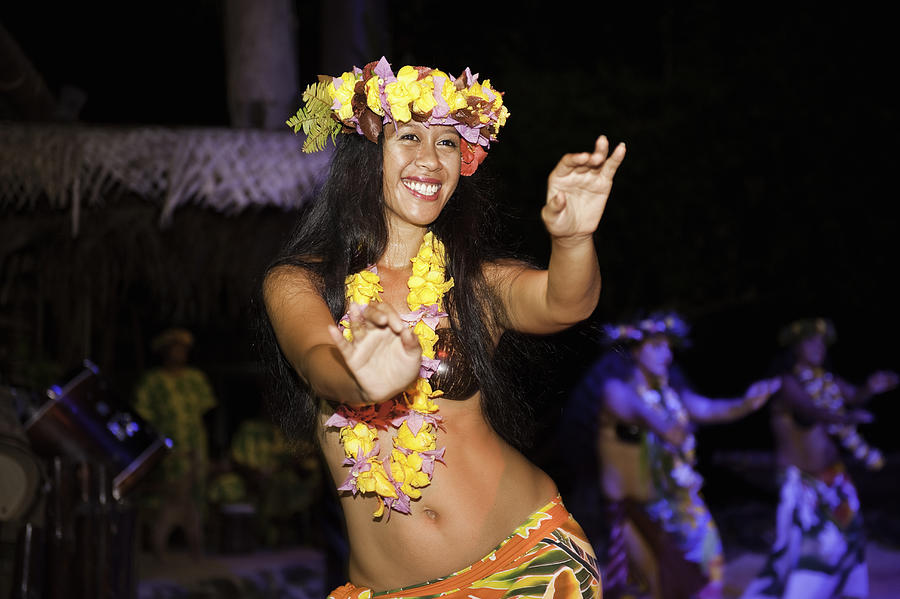 Tahitian dancer Photograph by Darryl Leniuk