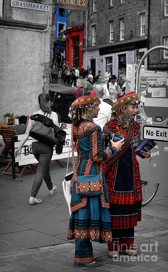 Taiwan Dancers - Edinburgh Festival Fringe Photograph by Yvonne Johnstone