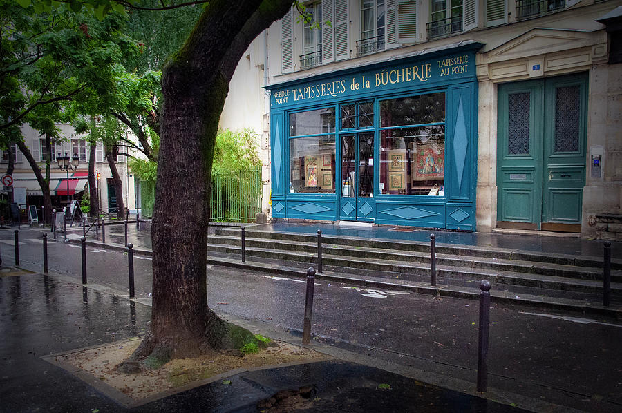 Tapisseries Store - Paris, France Photograph by Denise Strahm