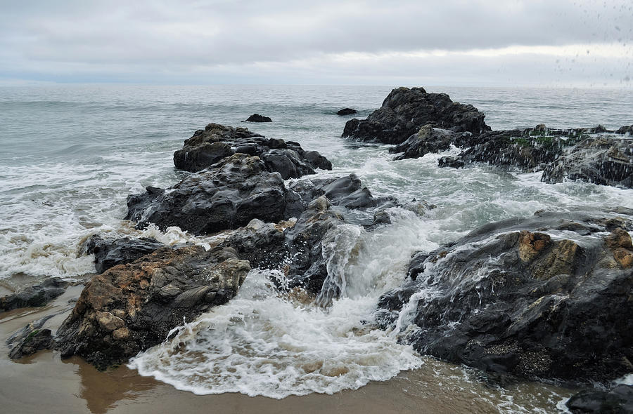 Tar Pits Park Crashing Waves Carpinteria Photograph by Kyle Hanson ...