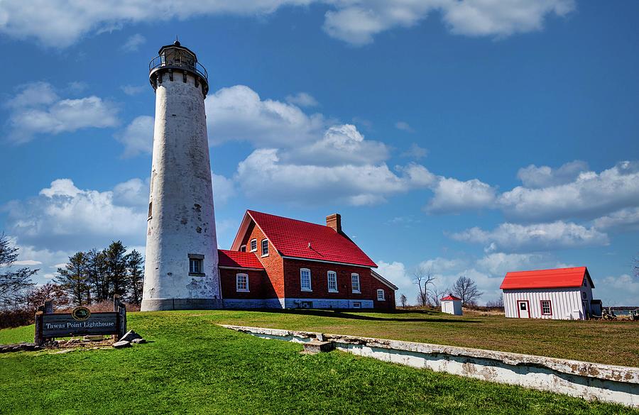 Tawas Point Lighthouse Front View Photograph by Ron Wiltse