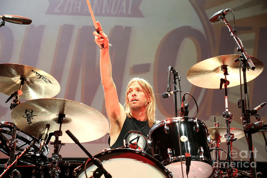 Taylor Hawkins Photograph by Action