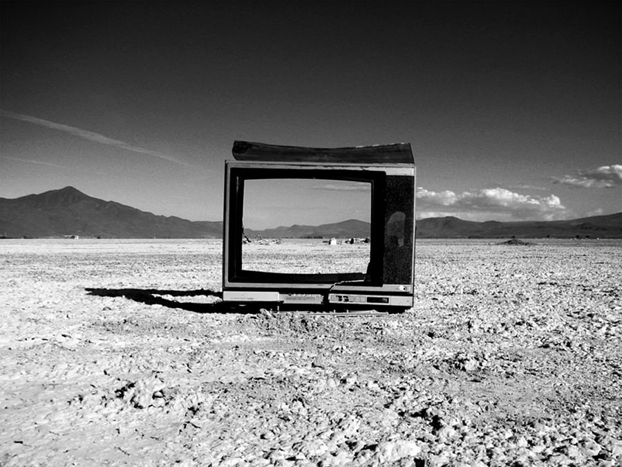 Television without stars Photograph by Saul Landell / Mex