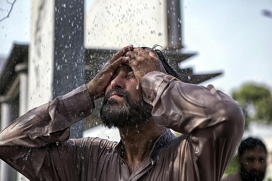 Temperatures Drop After Pakistans Deadliest Heat Wave On Record Photograph by Bloomberg