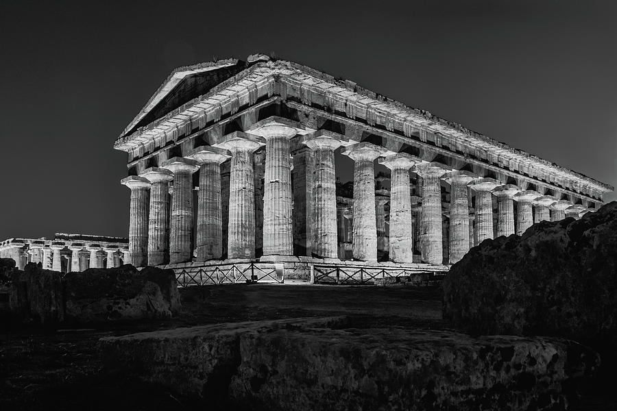 Temple of Neptune black and white Photograph by Umberto Barone