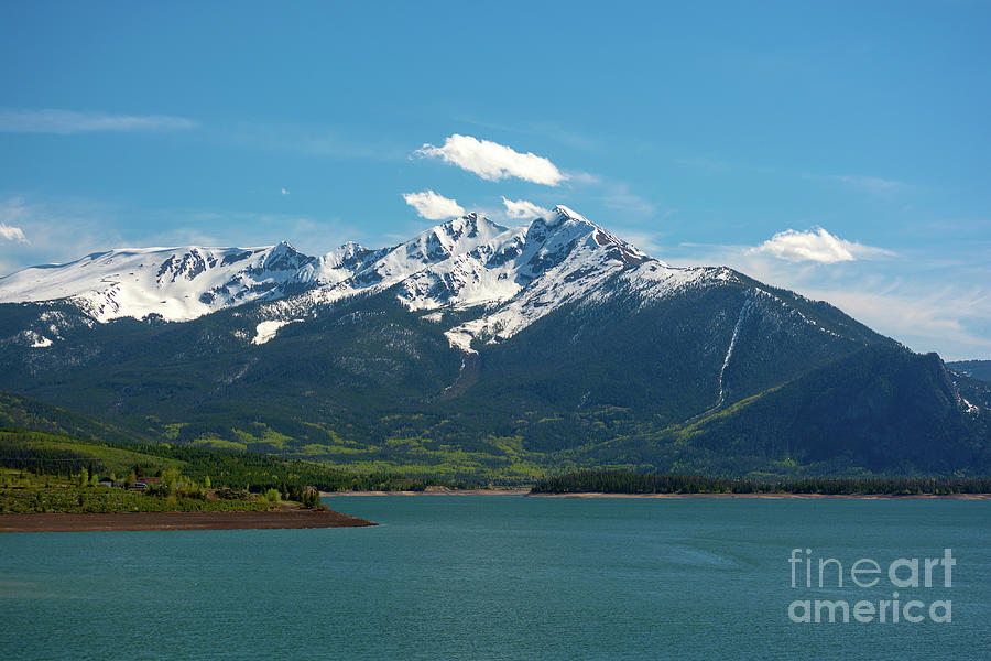 Tenmile Mountain Range and Dillon Reservoir in the Colorado Rockies ...