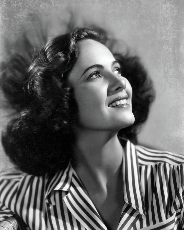 Teresa Wright, Shadow of a Doubt, 1943 Photograph by Vintage Hollywood ...