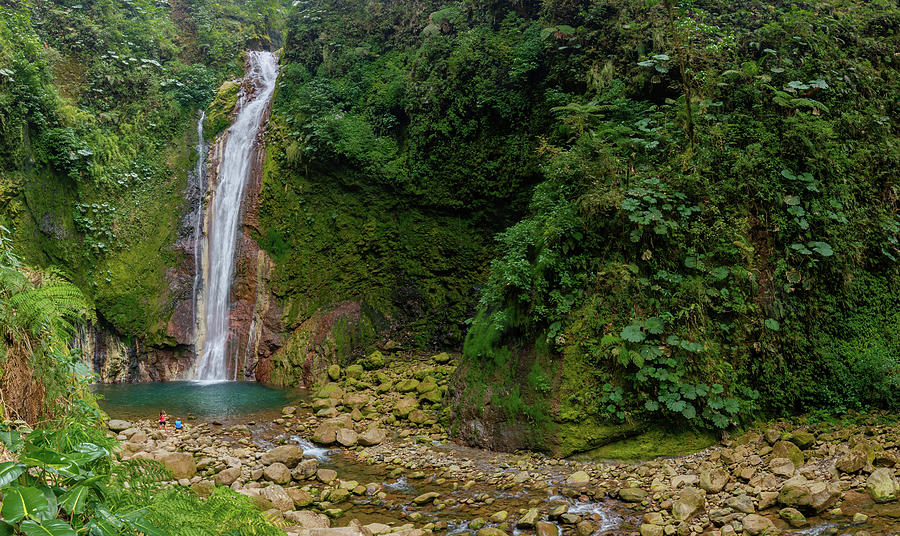 Tesoro Escondido Waterfall, lagoon and riverbed Photograph by Raul Cole ...