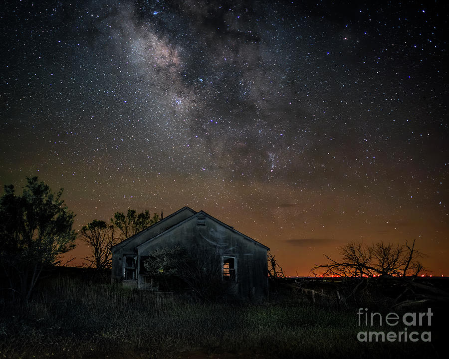 Texas Dream Home No More  Photograph by Harriet Feagin