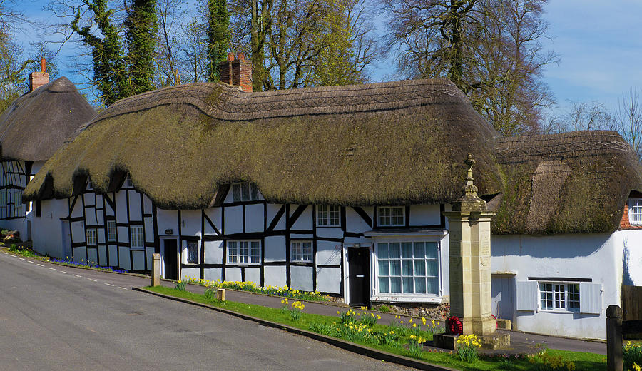 Thatched Cottage and War Memorial Wherwell,Hampshire ,England ...