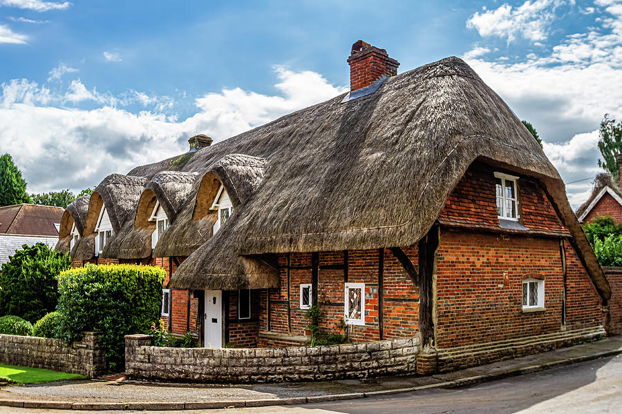 Thatched Cottages in Chawton Photograph by Shirley Mitchell