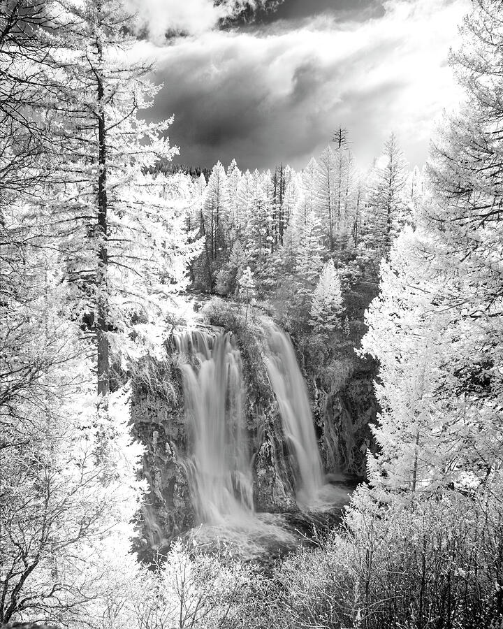 The 8th Wonder Infrared Photograph by Mike Lee