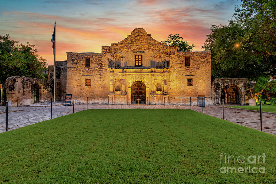 The Alamo at Sunrise Photograph by Bee Creek Photography - Tod and Cynthia