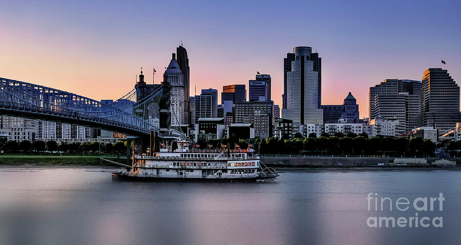 The Belle of Cincinnati Photograph by Shelia Hunt