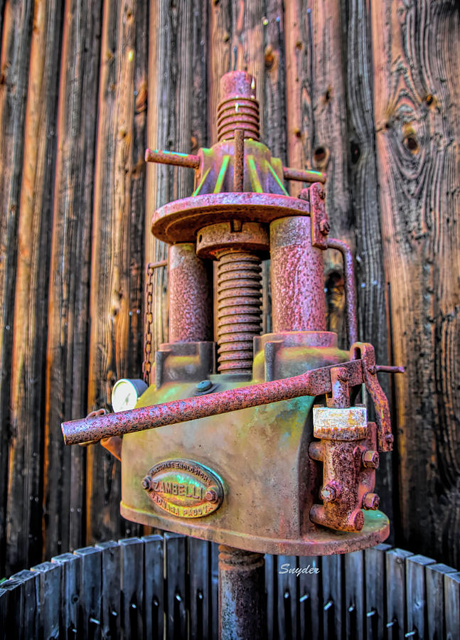 The Big Screw On An Antique Wine Press Photograph by Floyd Snyder