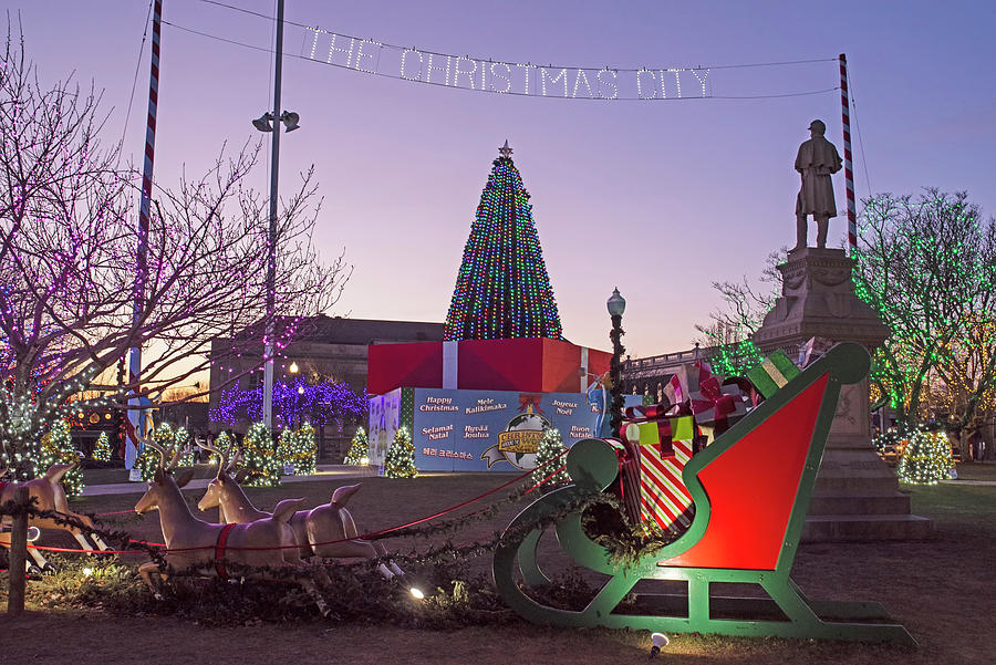 The Christmas City Taunton Massachusetts Santa Sleigh Christmas Tree Photograph by Toby McGuire
