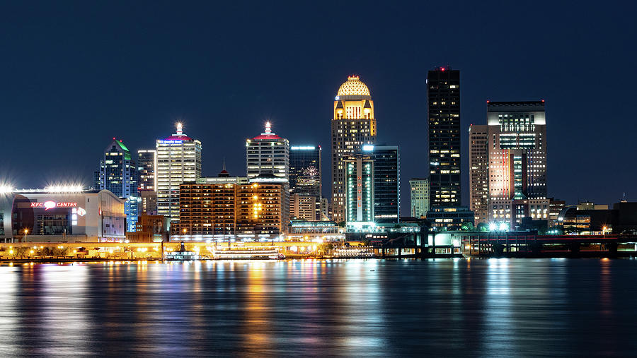 The city lights of Louisville at night - LOUISVILLE. USA - JUNE ...