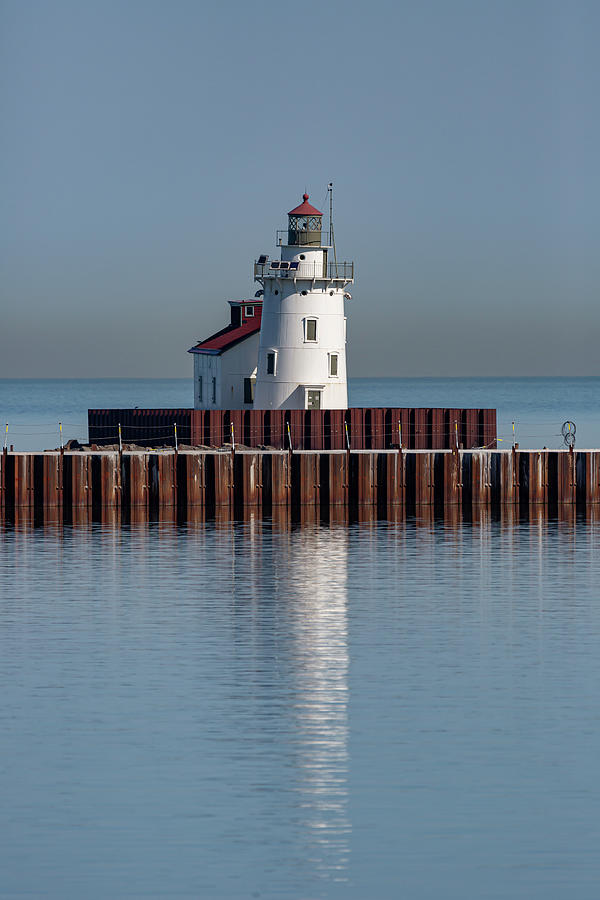 The Cleveland Harbor West Lighthouse Photograph by Dale Kincaid