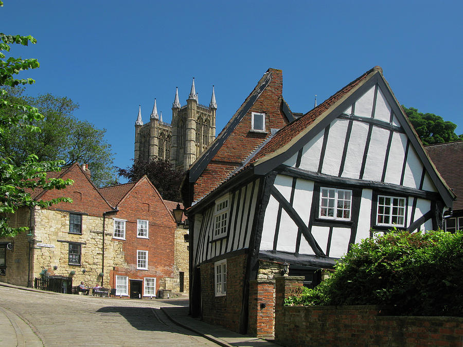 The Crooked House, St Martin's Lane, Lincoln Photograph by Chris ...