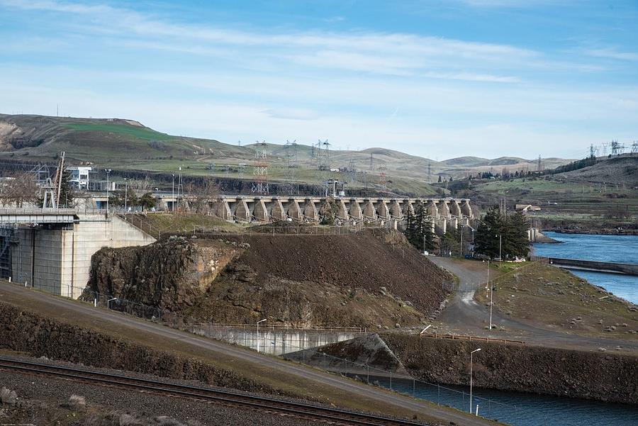 The Dalles Dam and Lock Photograph by Tom Cochran
