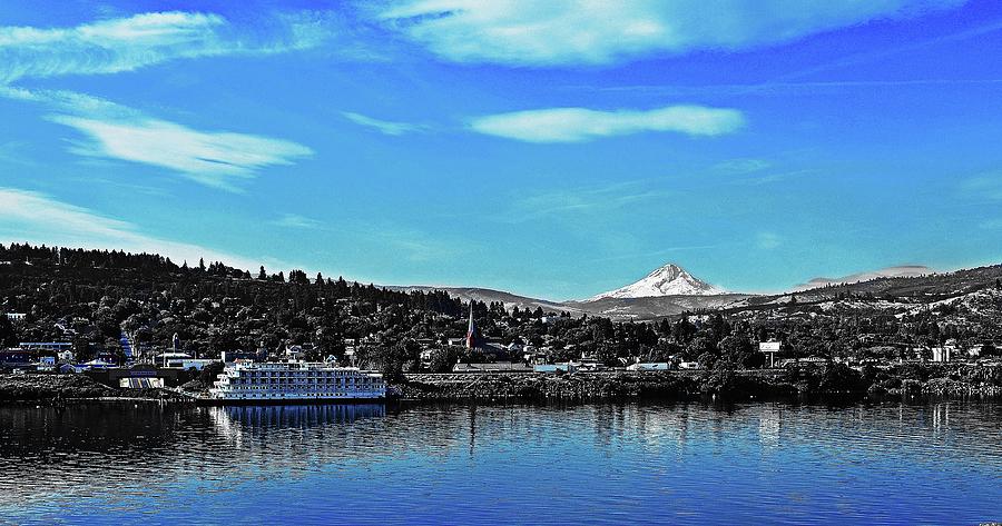 The Dalles, OR Digital Art by Fred Loring