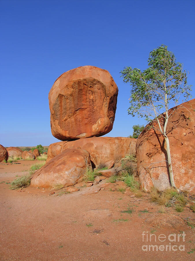 The Devils Marbles Photograph by Linda Lees