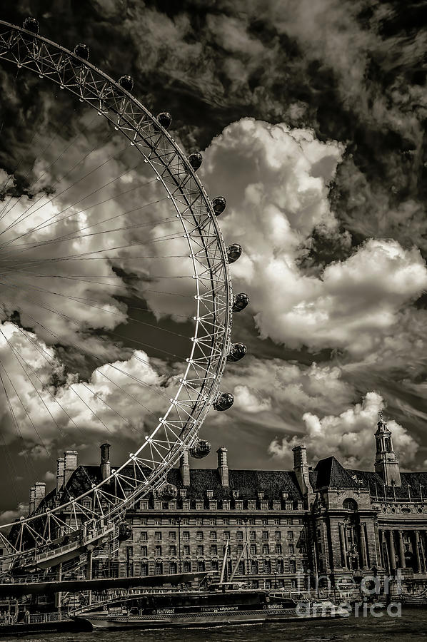The famous London Eye Photograph by Micah May