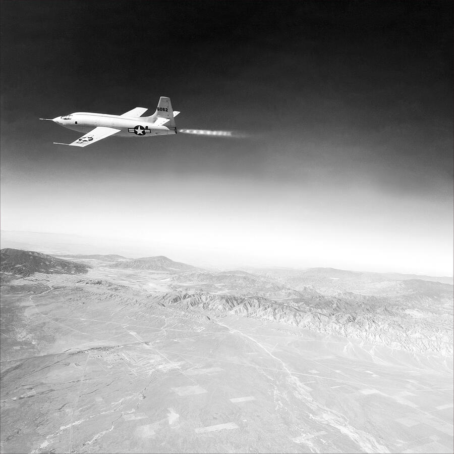 The First Piloted Aircraft , Captain Chuck Yeager, Breaking The Mach 1 ...