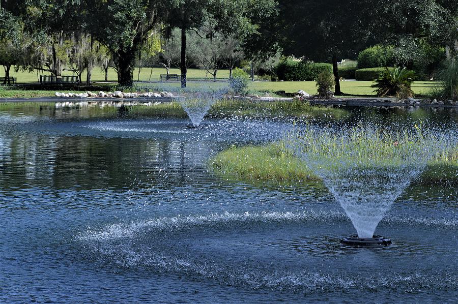The Fountains at Sholom Park Photograph by Warren Thompson