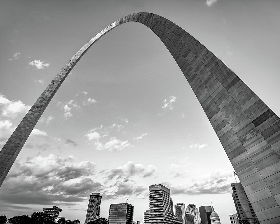 The Gateway Arch Over The City Of Saint Louis - Black and White Edition ...