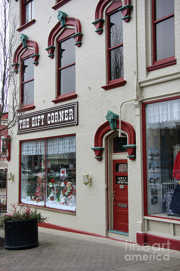 The Gift Corner Wooster Ohio 8627 Photograph by Jack Schultz