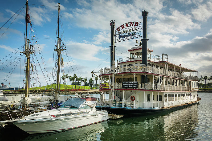 grand romance riverboat photos