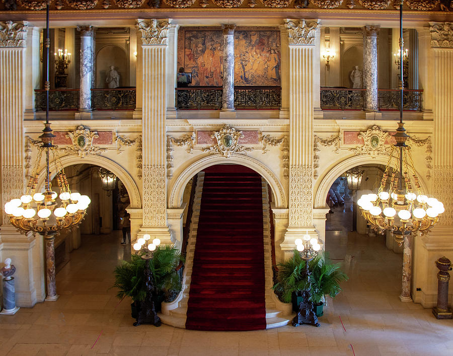 The Great Hall of The Breakers Photograph by Eleanor Bortnick