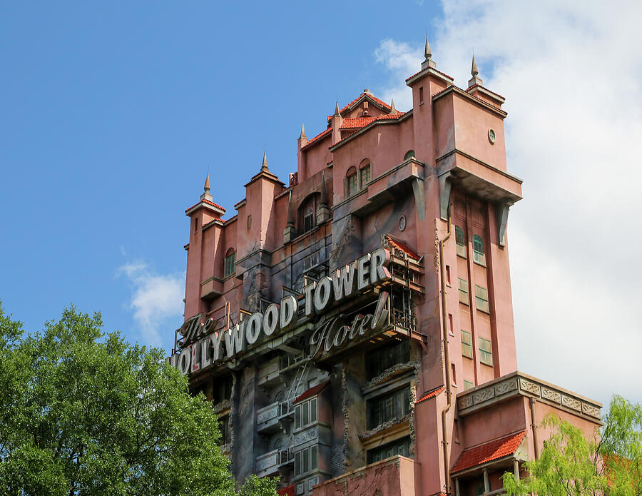 The Hollywood Tower Hotel at Disney World Photograph by Donna Kaluzniak ...