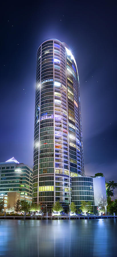 The Icon in Downtown Fort Lauderdale Photograph by Mark Andrew Thomas