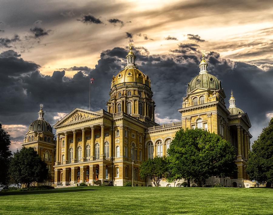 The Iowa State Capitol at Sunset Photograph by Mountain Dreams - Fine ...