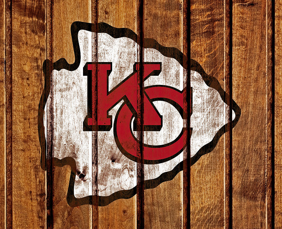 The Kansas City Chiefs 2e Mixed Media by Brian Reaves
