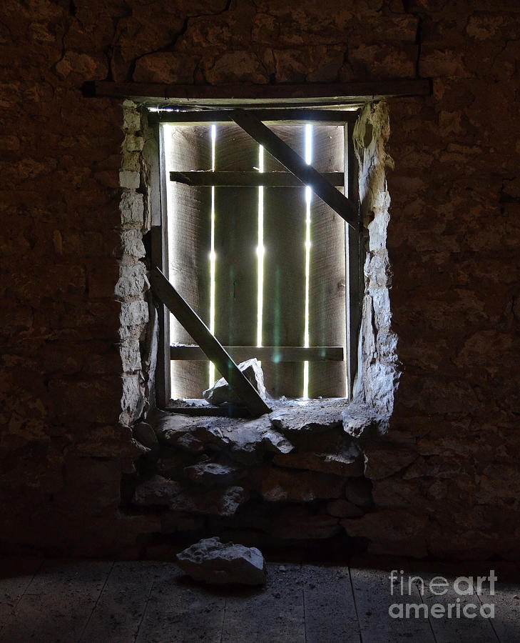 The Lockkeepers Window Photograph by Ron Long