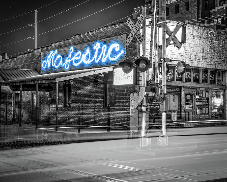 The Majestic On Dickson - Fayetteville Arkansas Selective Color Photograph by Gregory Ballos