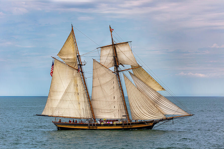 The Majestic Pride Of Baltimore II Photograph by Dale Kincaid