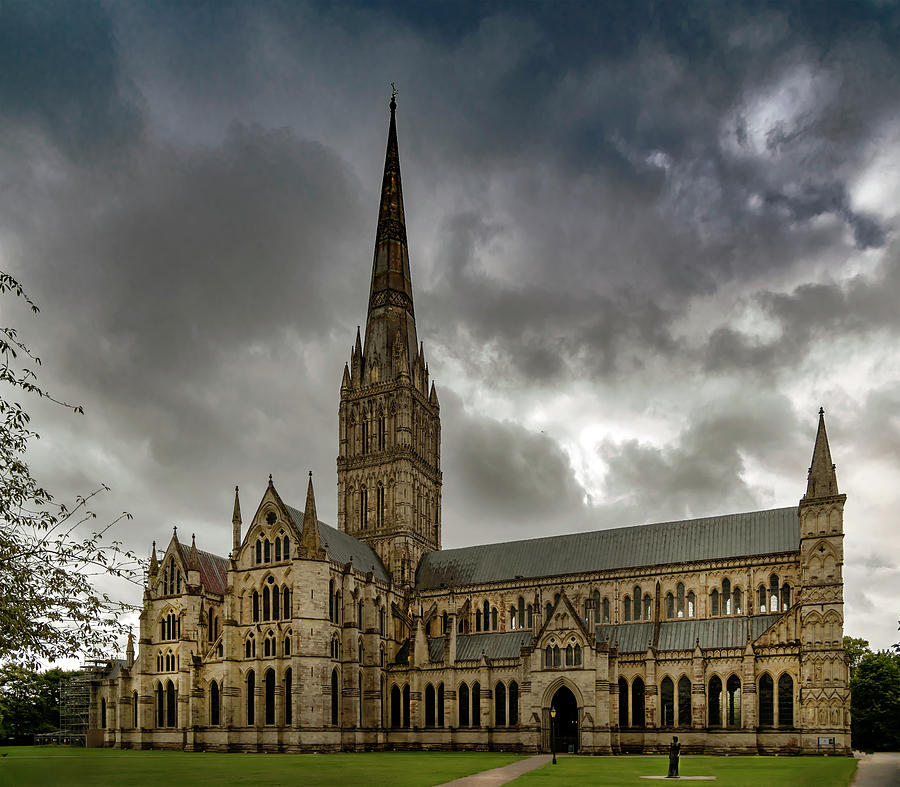 The Majestic Salisbury Cathedral Photograph by Dave Williams - Pixels