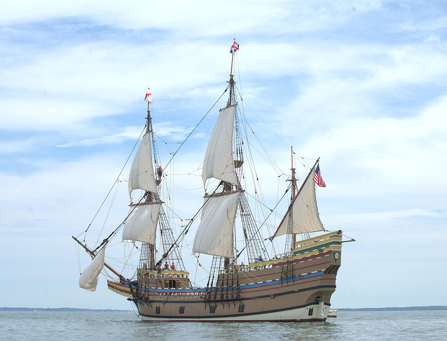 The Mayflower II heading East Photograph by Robert Parker - Pixels