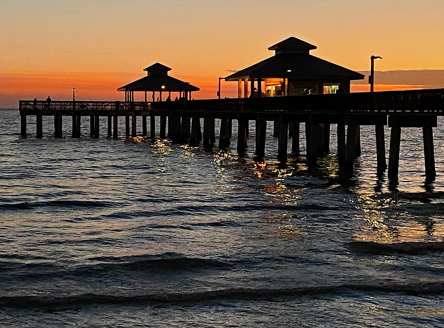 The Old Fishing Pier at Fort Myers Beach Photograph by David T Wilkinson