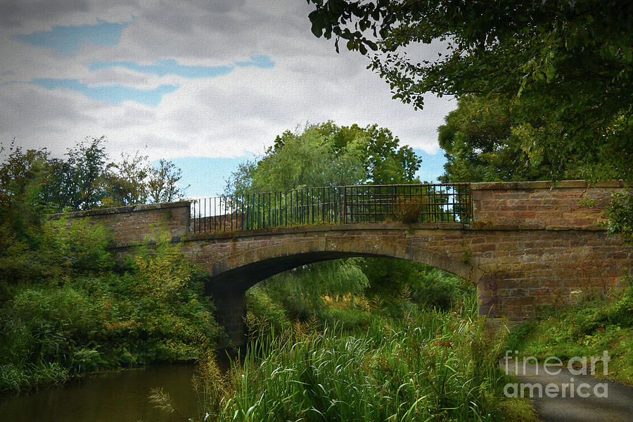 The Old Jaw Bridge - Union Canal Photograph by Yvonne Johnstone