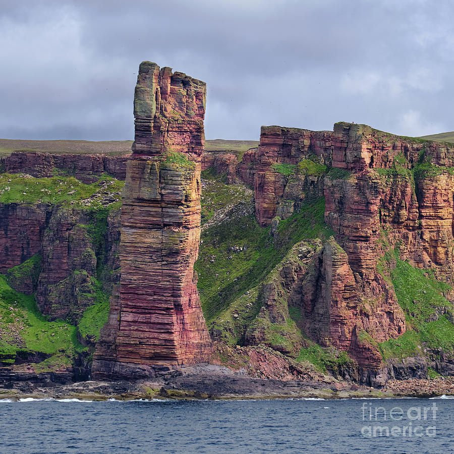 The Old Man of Hoy Photograph by Neil Maclachlan