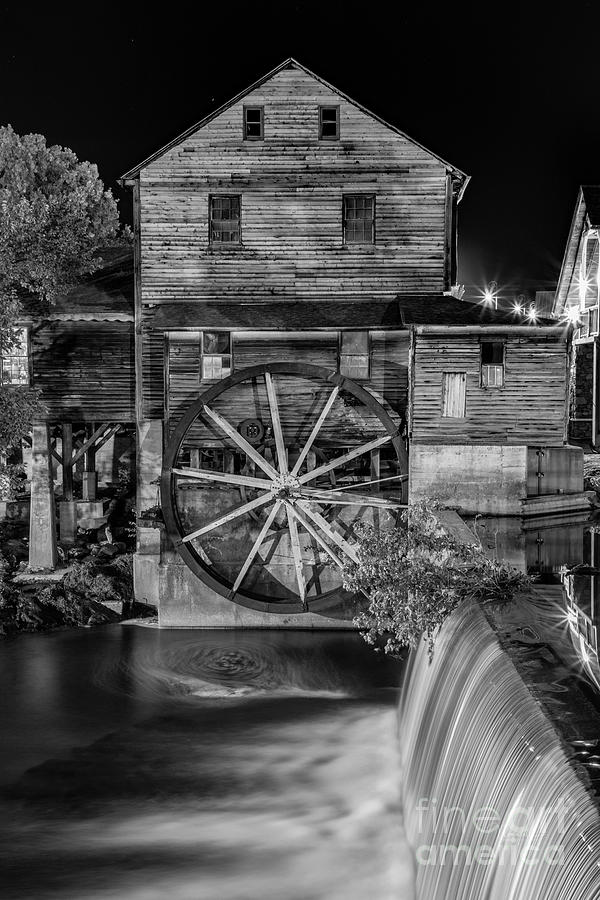 The Old Mill 01 Photograph by Nunweiler Photography