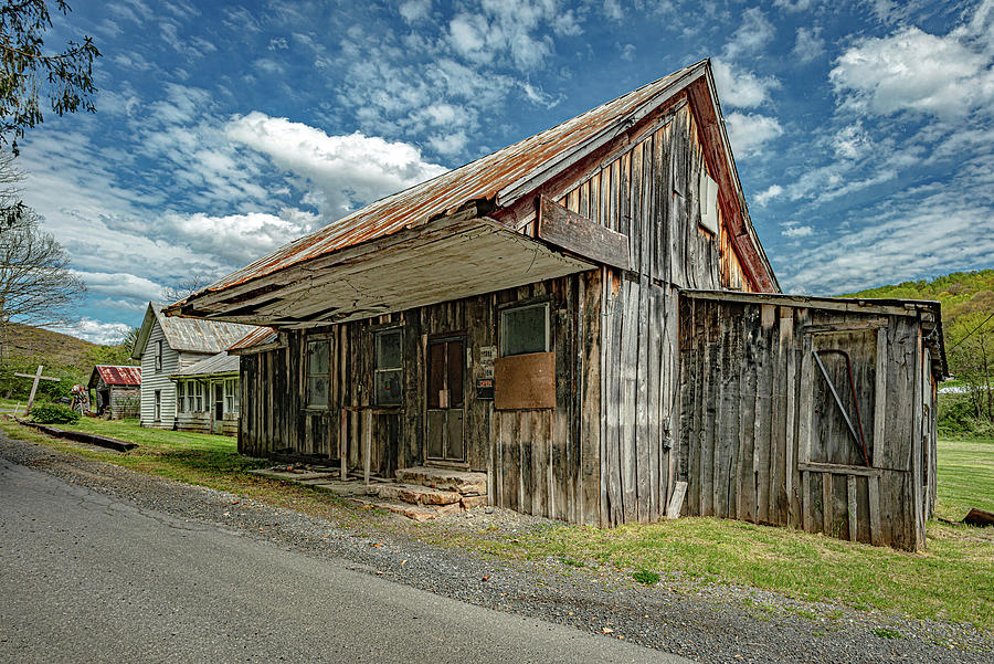 The Old Store Photograph by Bob Bell