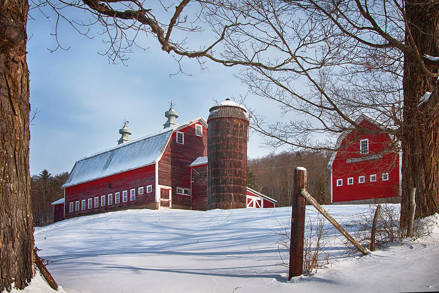 The Pomfret Highlands Farm - Pomfret Vermont Photograph by Joann Vitali