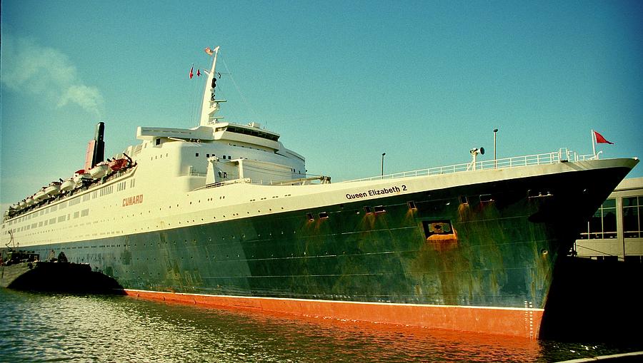 The QE2 in New York Harbour 1984 Photograph by Gordon James