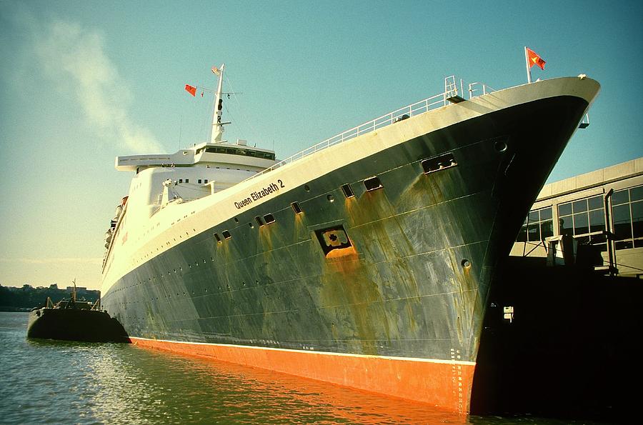 The QE2 in New York Harbour in 1984 Photograph by Gordon James